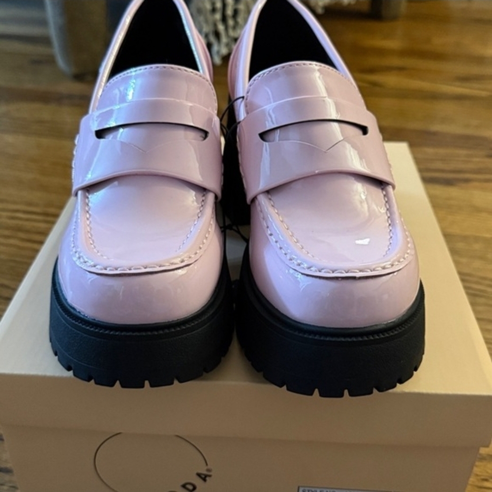 Soda Lug Platform Chunky Pink Loafers Size Size 7 NEW - Picture 3 of 14